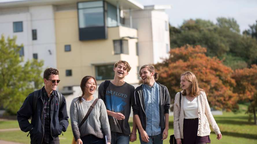 Students outside Ensuite Accommodation Nelson Court on Campus