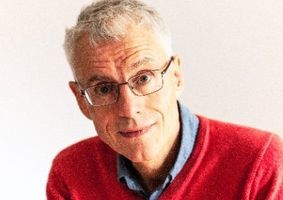 Headshot of Robert Jones