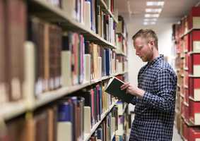 Log in to the library (current staff and students)